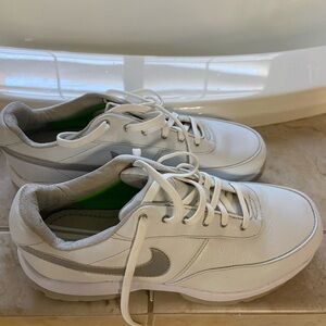Nike White and Gray Sport golf shoes